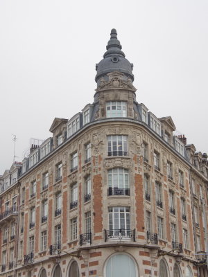 Into the centre of Lille along rue Faidherbe