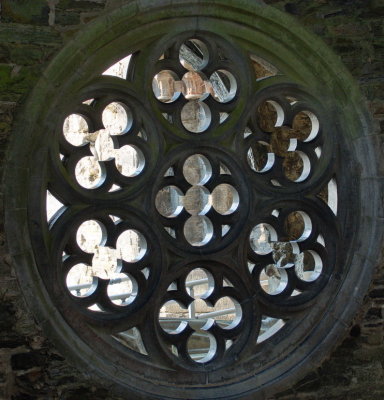Abbaye de Villers-la-Ville - intact window only missing the glass