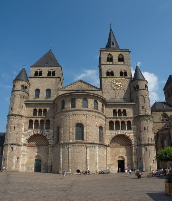 Different architectural styles for the Dome in Trier