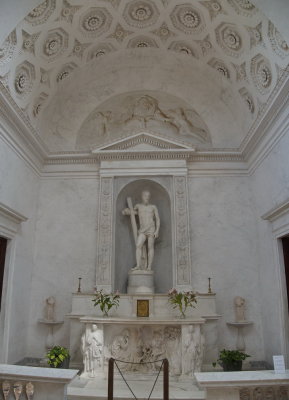 Altar - Chapel in the Villa Melzi Gardens
