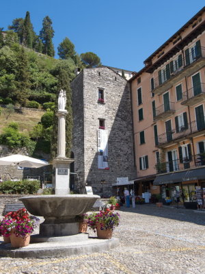 Torre delle Arti e Piazza della Chiesa