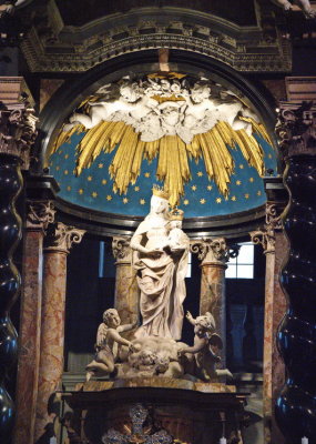 Our Lady with child - Duomo di Como