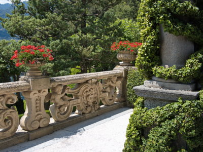 Villa Balbianello - stone carving