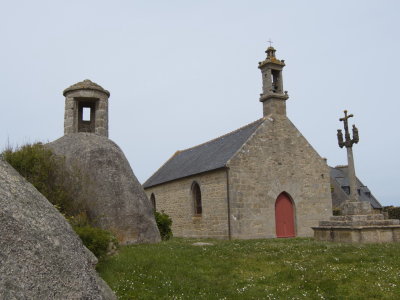 Chapelle St Pol-Aurlien et son Calvaire