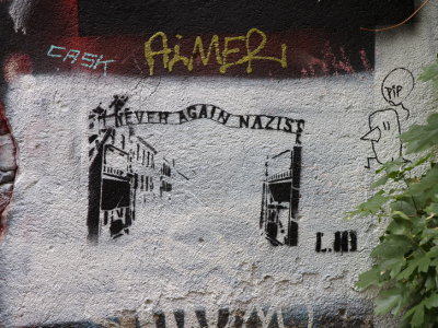 Graffiti at Hackescher Hof