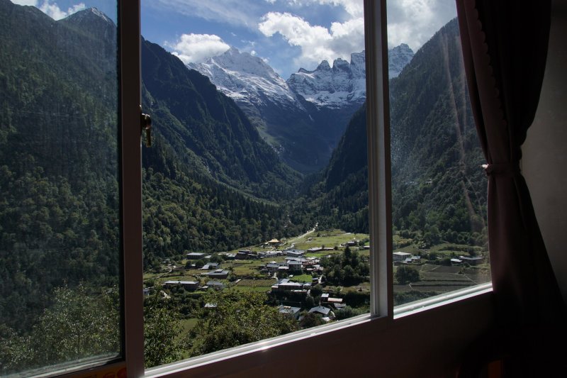 窗外就是景