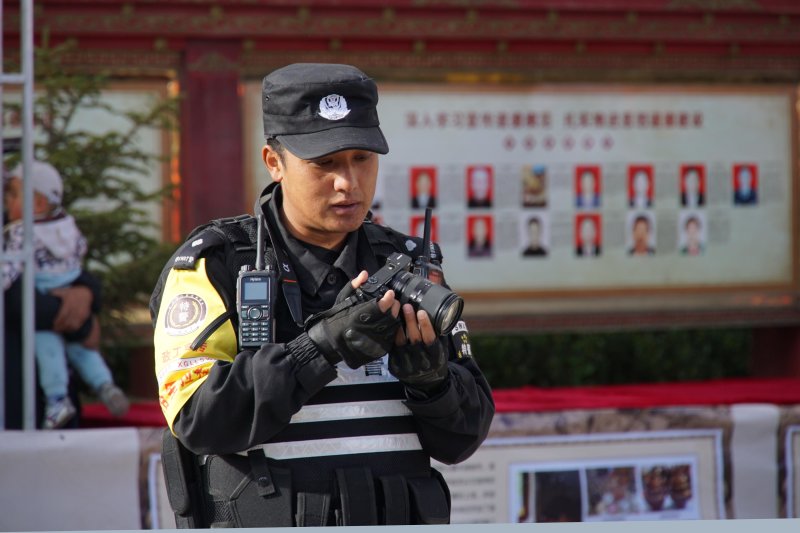 政工宣传特警，索尼a6000