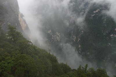 回音壁山景