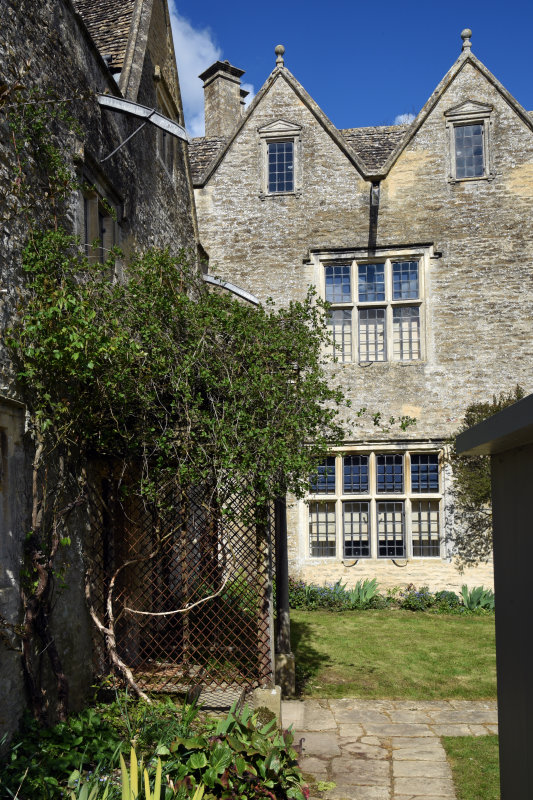 Kelmscott Manor grade 1 listed building