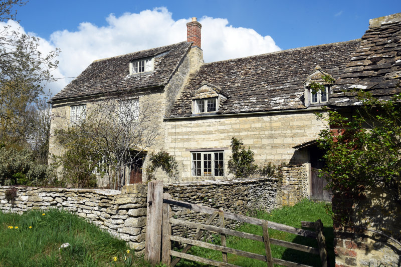 Kelmscott village house