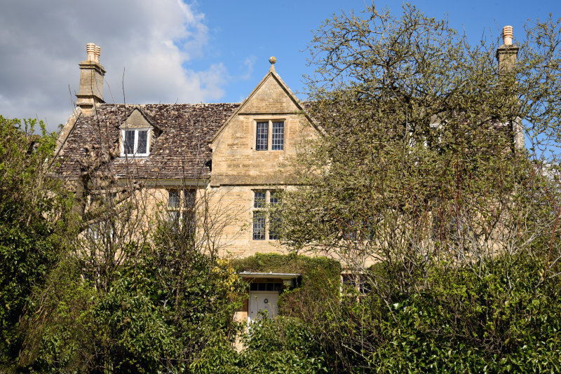 Kelmscott village house