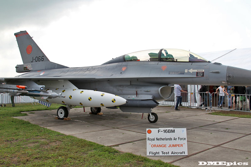d4405.jpg