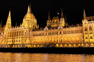 HUNGARY'S PARLIAMENT