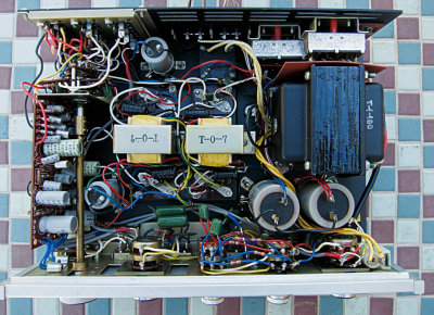 Nikko TRM 40LA Integrated Amplifier (Inside)