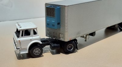 Cargostar and Fruehauf Reefer