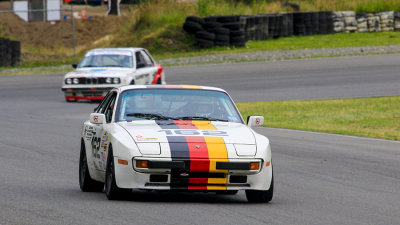 Porsche 944