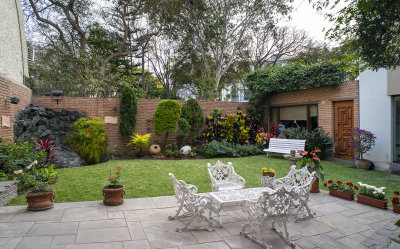 ar3795.jpg