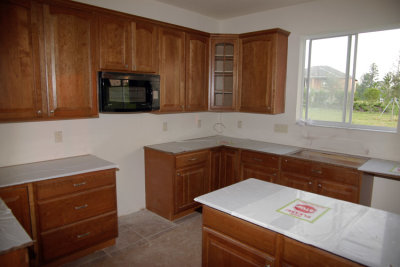 8/11/05 - Kitchen (microwave & countertops)