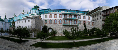 P1560380