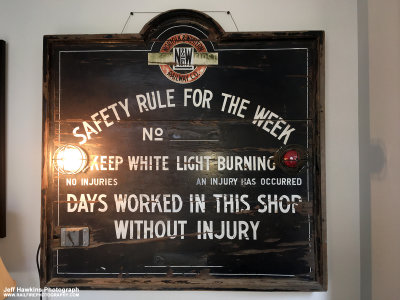 N&W Safety Sign