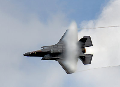 Lockheed Martin F-35A: Transonic Vapour Cone