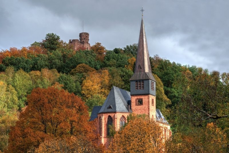 Hohenecken Catholic church and Castle Ruin 