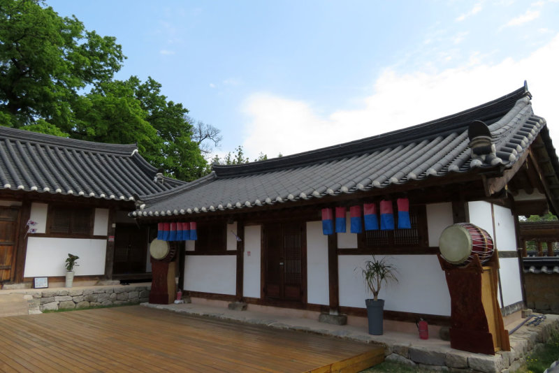 Gyochon Hanok Village