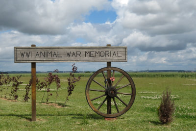 Pozires - Australien Animal Memorial