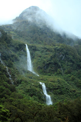 Lake Manapouri
