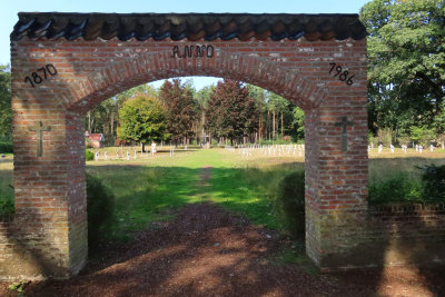 Wortel - old vagrant cemetery