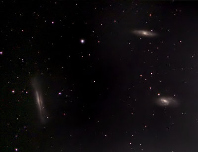 Galaxy triplet in Leo