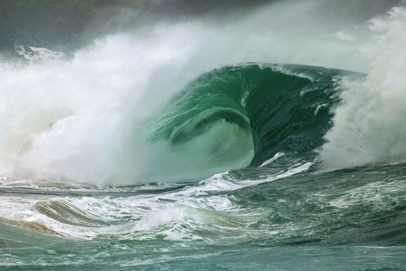Oahu - Waimea Shore Break