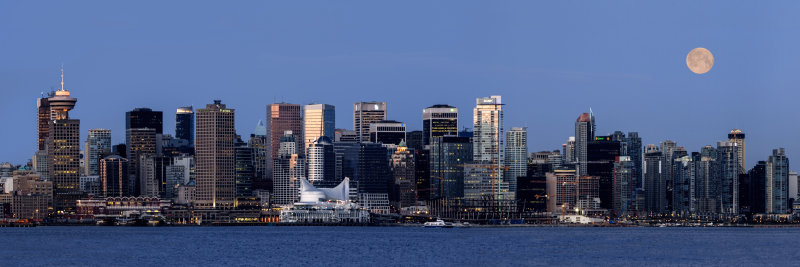 Vancouver Moonrise