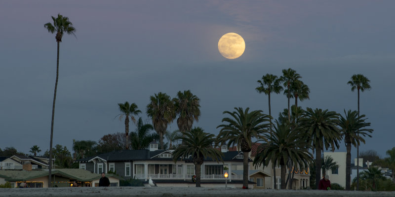 San Diego - Full Moonrise Coronado Beach