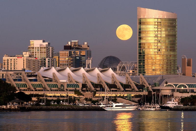 San Diego - Moonrise