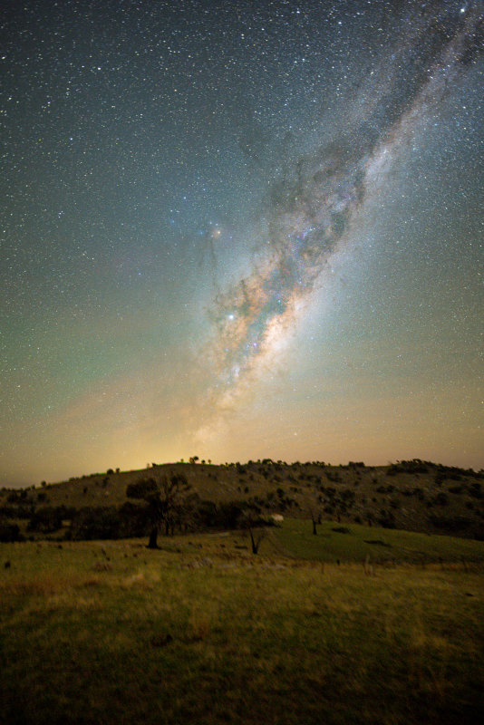 The rising Milky Way