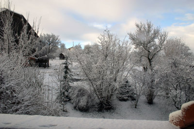 2002 Feb 02 Snow at Avry