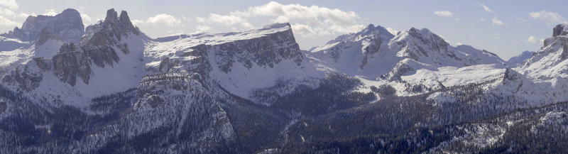 Croda del Lago, desde las pistas de Cortina DAmpezzo
