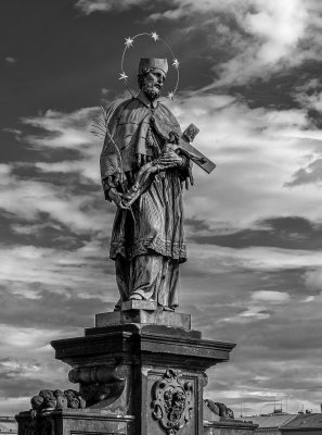 20191001_7299_bw copy.jpg