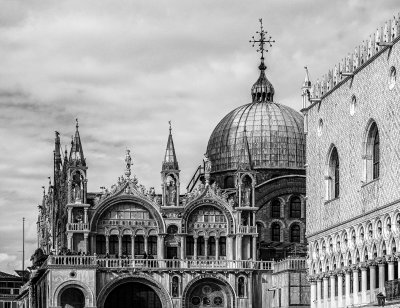 20191004_1018_bw copy.jpg