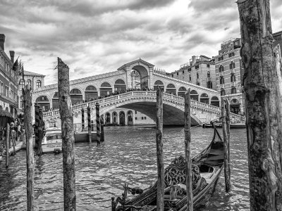 20191004_9925_bw2 copy.jpg