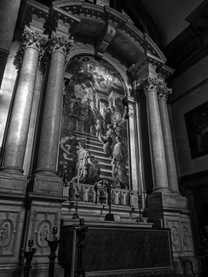 20191005_9052_bw copy.jpg
