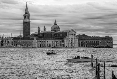 20191006_3607_bw copy.jpg