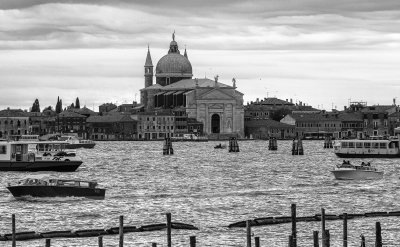 20191006_3617_bw copy.jpg