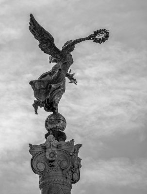 20191013_9267_bw copy.jpg