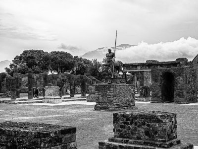 20210625_5816_bw copy.jpg