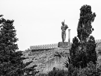 20210625_6572_bw copy.jpg