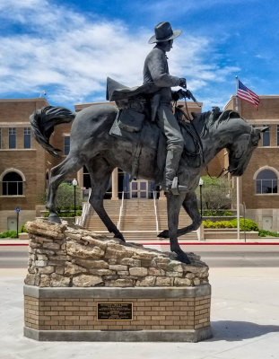 Patrick Garrett's Ride to Destiny Statue