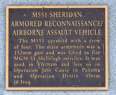 M551 SHERIDAN ARMORED RECONNAISSANCE / AIRBORNE ASSAULT VEHICLE