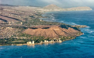 Diamond Head(Departing) with Koko-Head Crater in the back